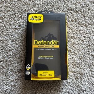 CLIP ONLY Otterbox Defender iPhone 11 Pro